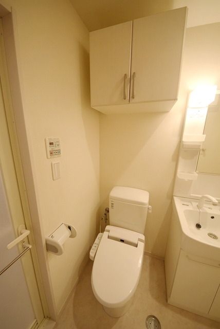 トイレ　別号室仕様写真