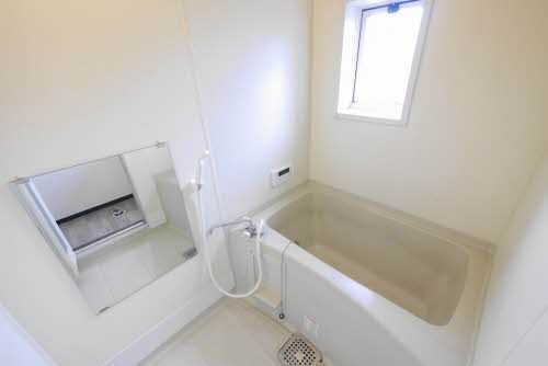 バス・シャワールーム　バスルーム