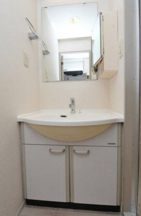 洗面設備　※別部屋参考写真