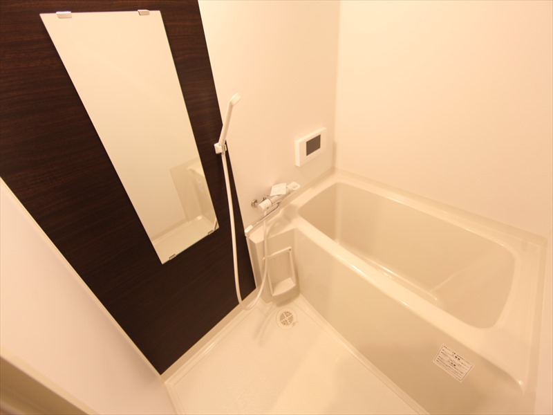 バス・シャワールーム　ＴＶ付バスルーム　浴室暖房乾燥機付