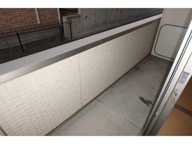 バルコニー　101