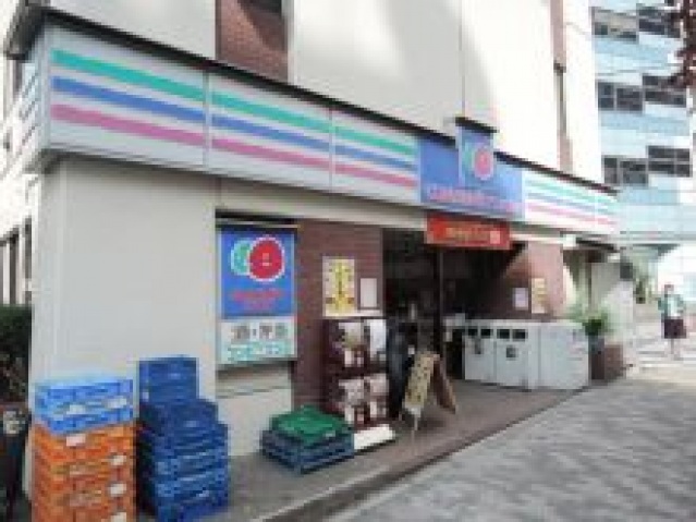 コンビニ　コミュニティストア新川一丁目店（コンビニ）まで514m
