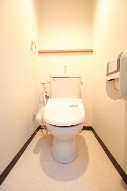 トイレ　※別部屋の参考写真の為、原状優先です。