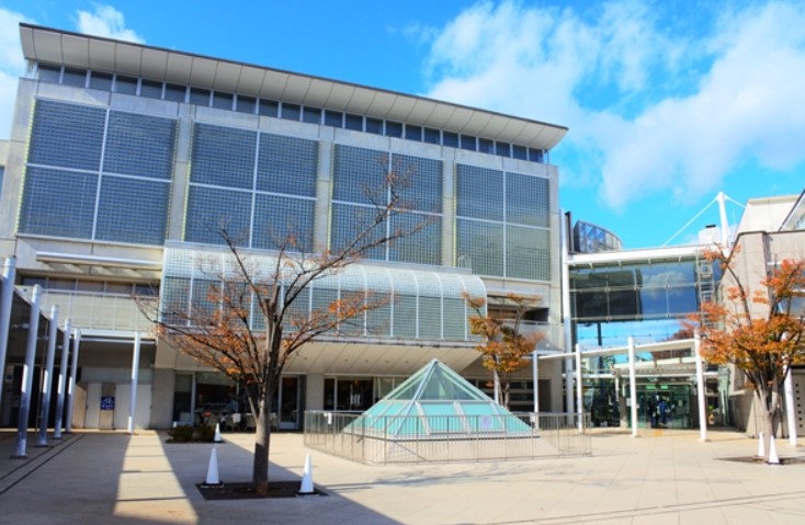 その他　めぐろパーシモンホール（その他）まで890m