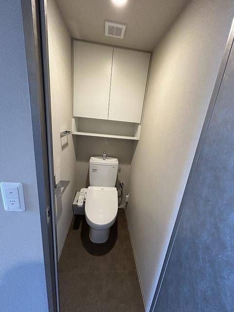 トイレ　温水洗浄便座機能です