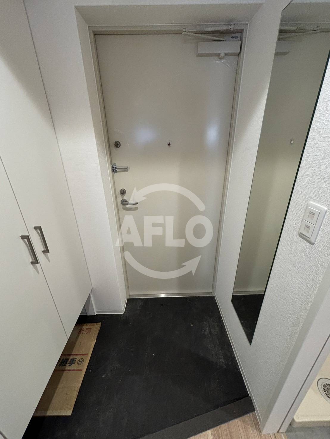 玄関　セレニテ南堀江エクラ　玄関