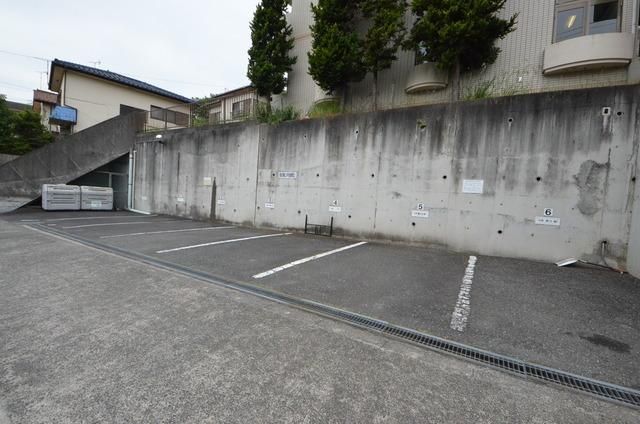 駐車場　♪敷地内駐車場♪