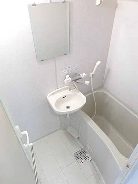 バス・シャワールーム　同仕様写真