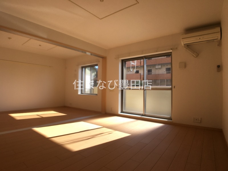 居室・リビング　同型タイプ