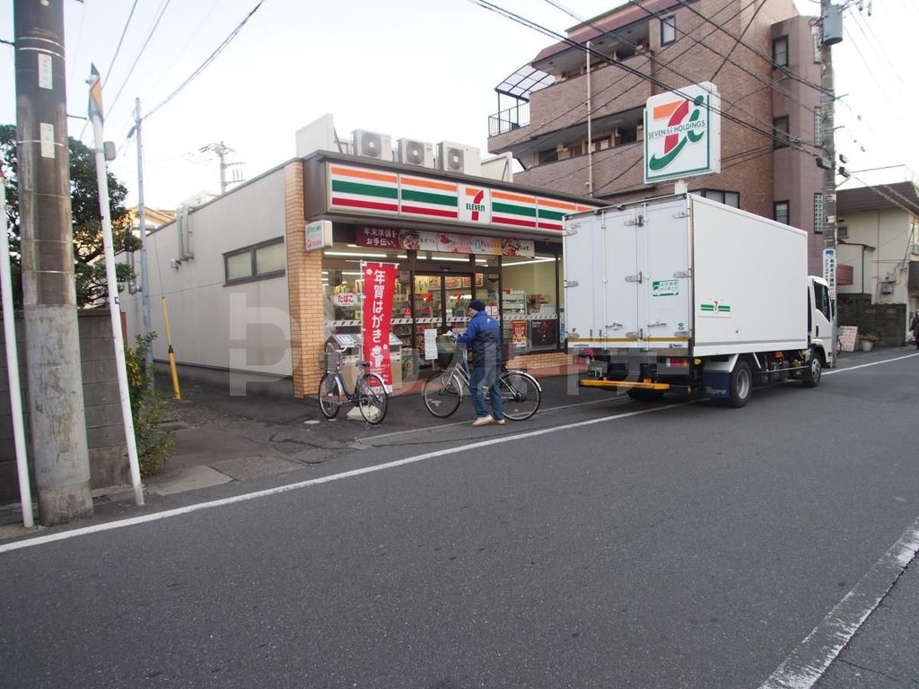 コンビニ　セブン‐イレブン/船橋本中山3丁目店（コンビニ）まで350m