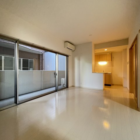 居室・リビング　同仕様タイプです