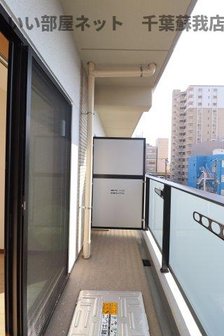 バルコニー　お洗濯にも便利なバルコニー付き