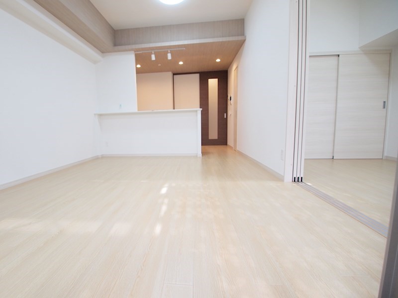 居室・リビング　明るい角部屋。