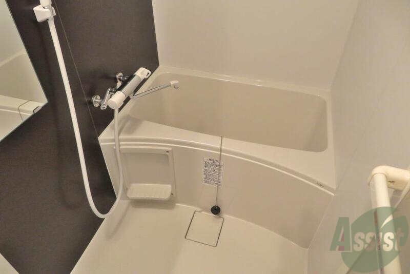 バス・シャワールーム　お風呂がきれい。これは女性には特に嬉しいポイントでは。