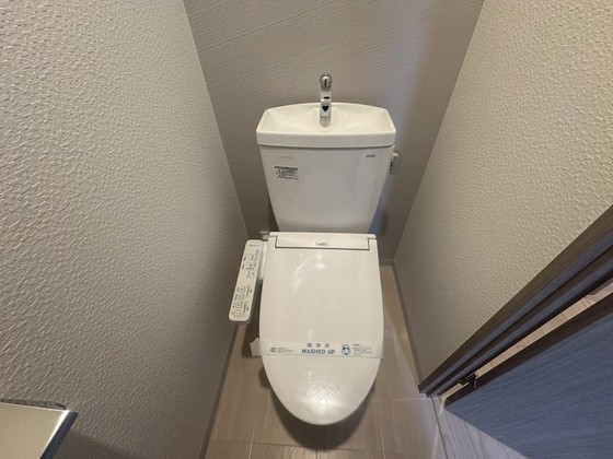 トイレ　※別部屋の写真です