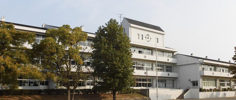 小学校　北条小学校（小学校）まで825m