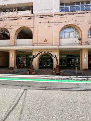 小学校　台東区立大正小学校（小学校）まで659m