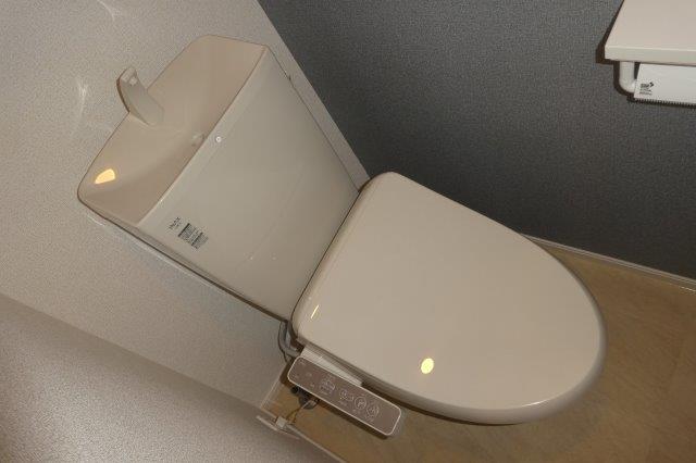 トイレ　ウォシュレット