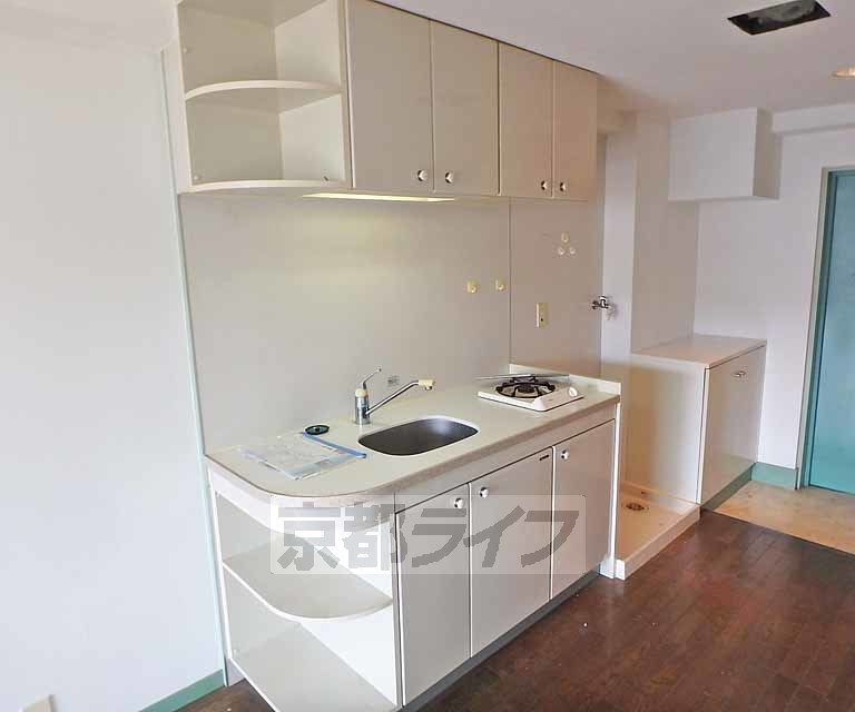 キッチン　たっぷり収納できるキッチンです