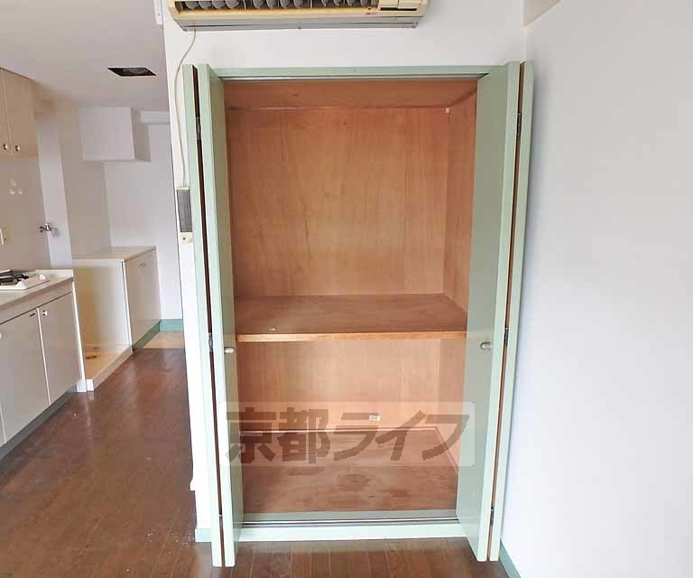 収納　たっぷり収納できるクローゼットです