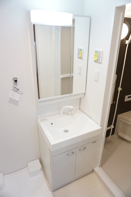 洗面設備　洗髪洗面化粧台※同タイプ参考写真