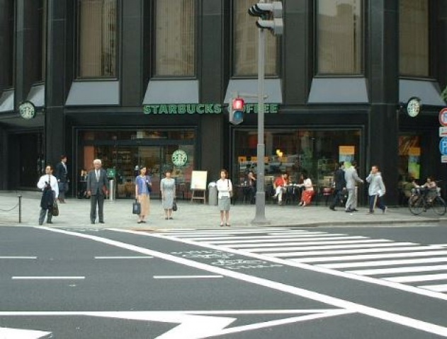 飲食店　Cafeルノアール日本橋三越前店（飲食店）まで267m