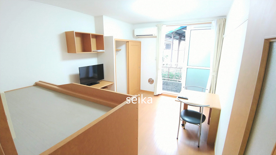 居室・リビング　造り付けベットタイプのお部屋です。