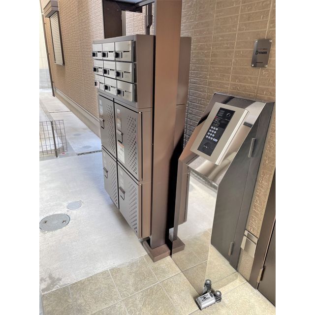 エントランス　オートロック・宅配ボックス