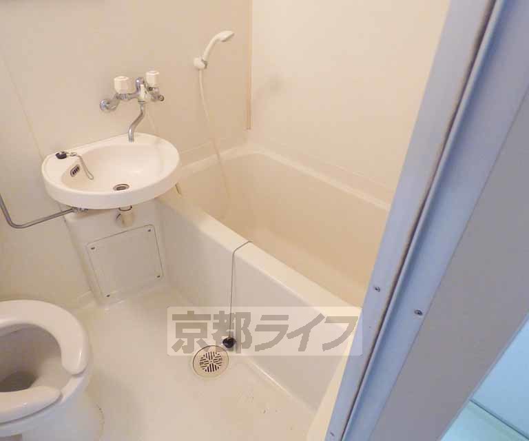 バス・シャワールーム　バスです。