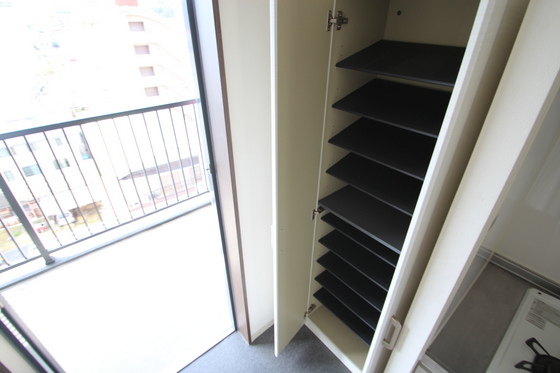 玄関　※別部屋の写真です