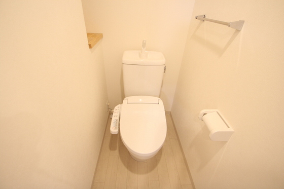 トイレ　※別部屋の写真です