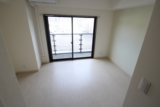 居室・リビング　※別部屋の写真です