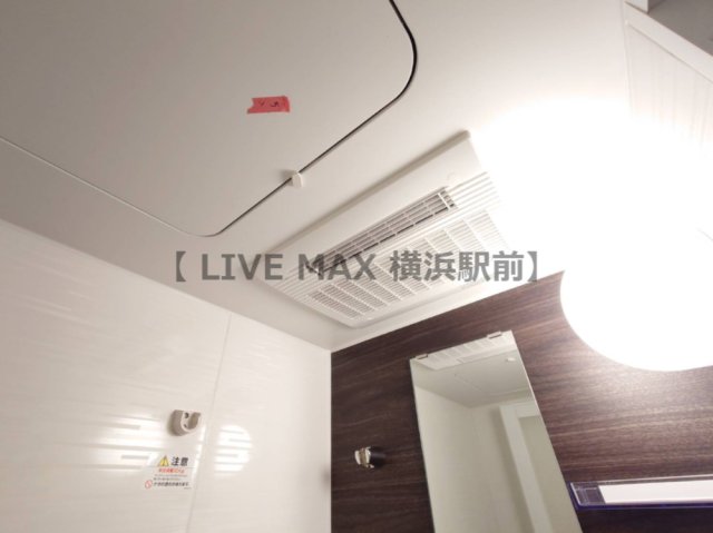 バス・シャワールーム　同タイプ別住戸