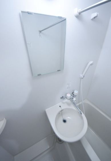 バス・シャワールーム　別部屋の写真を使用しております。