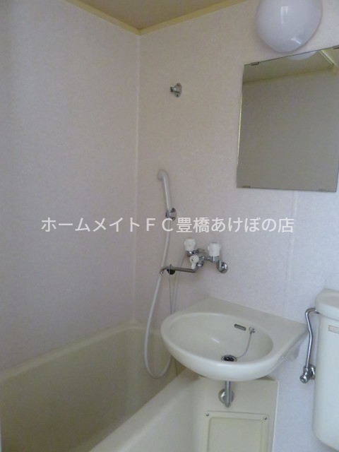 バス・シャワールーム　同型別部屋写真