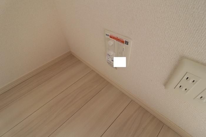 その他　※同物件の別室の写真です