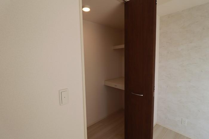 収納　※同物件の別室の写真です