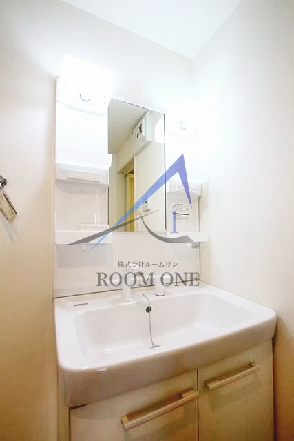 洗面設備　洗面台です。
