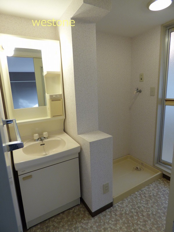 洗面設備　洗面室