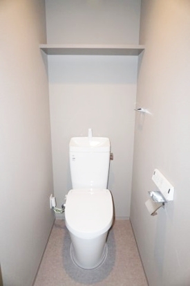 トイレ　嬉しい温水洗浄便座♪