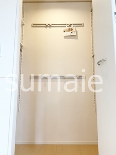 収納　ウオークインクローゼット！