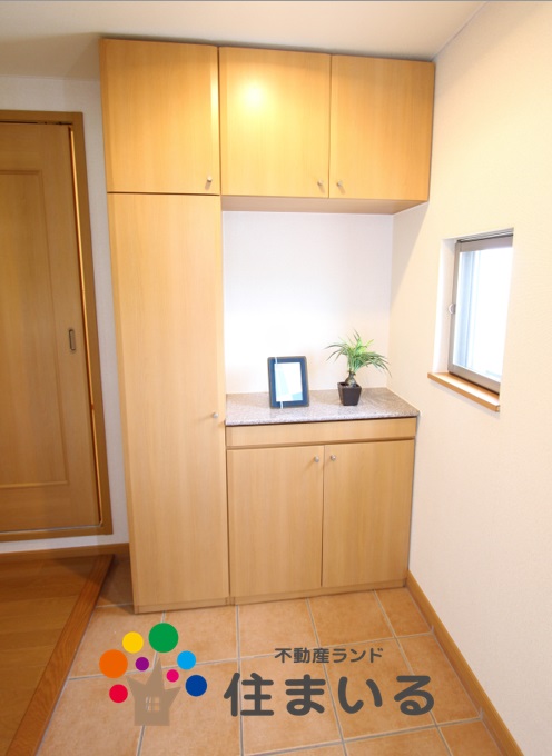 玄関　※同型タイプとなります