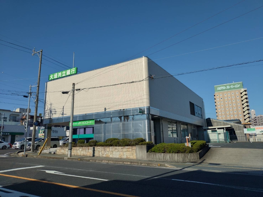 銀行　大垣共立銀行土岐支店（銀行）まで134m