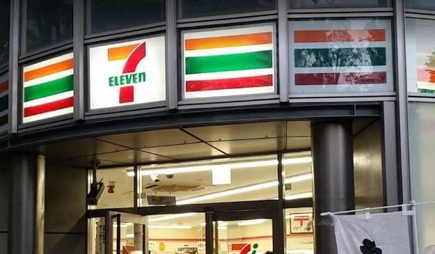 コンビニ　セブンイレブン 中央区佃2丁目店（コンビニ）まで644m