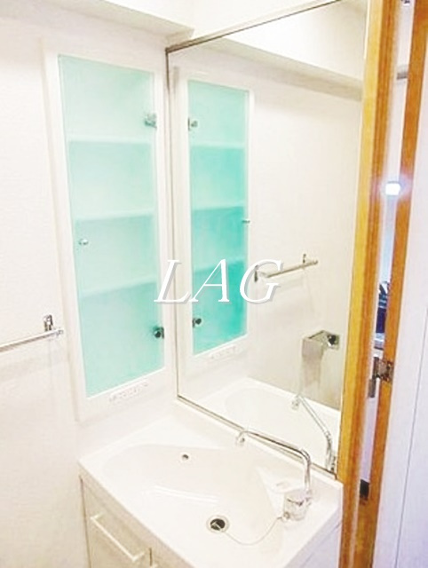 洗面設備　洗面台です。