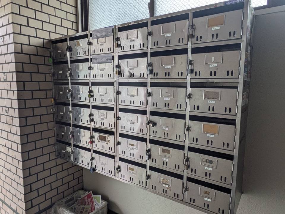 エントランス　メールBOX