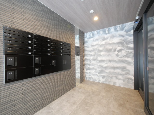 エントランス　安心のオートロック♪宅配BOX完備◎