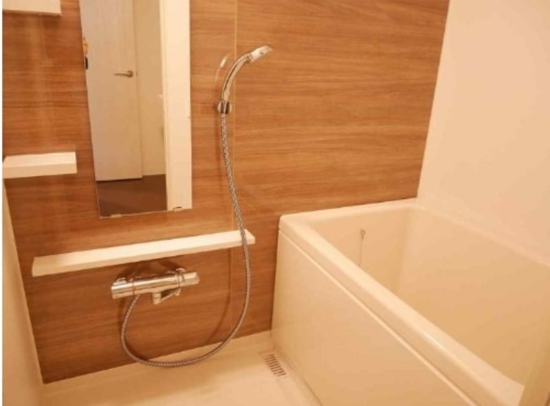 バス・シャワールーム　追い焚き機能付き♪