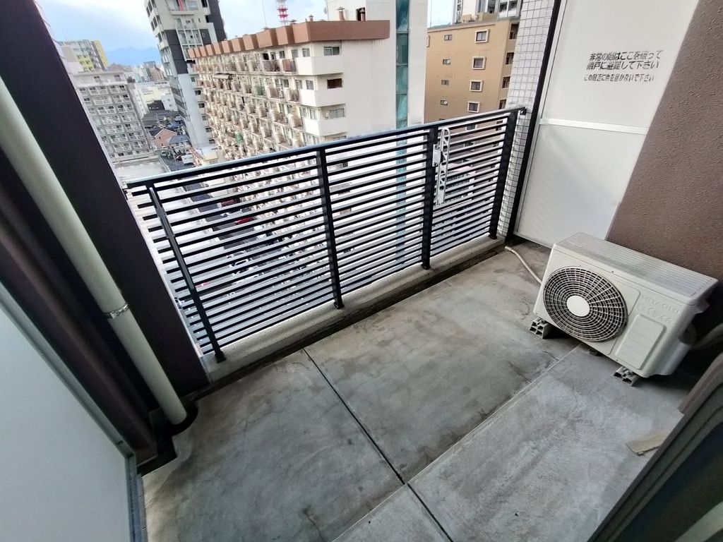 バルコニー　バルコニー