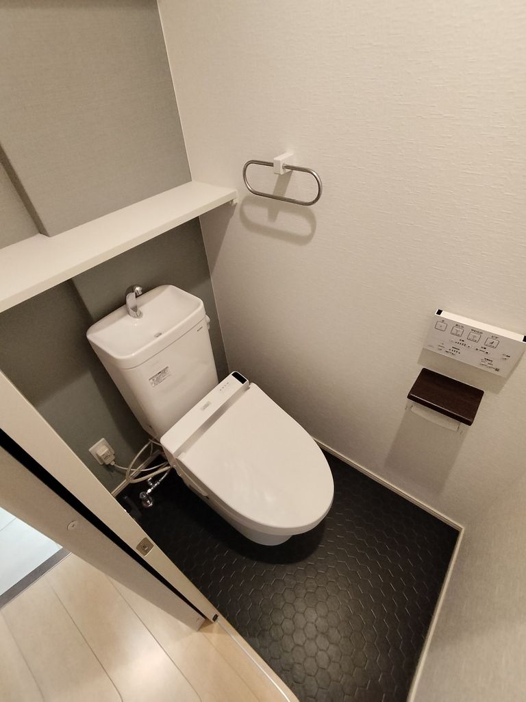 トイレ　トイレ